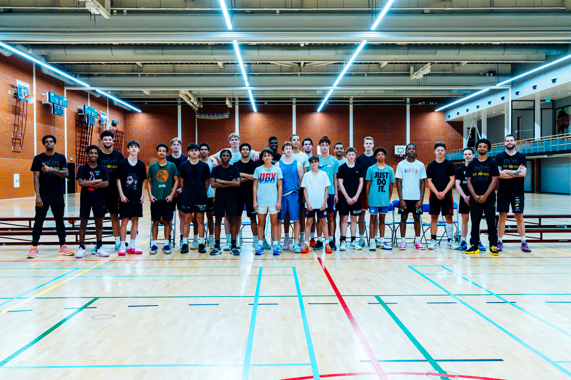 Spelers en trainers van Athlete Academy in Almere